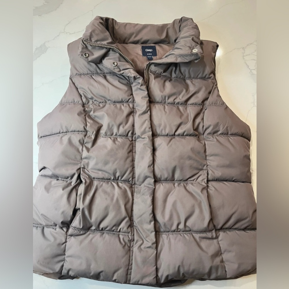 GAP Women's Brown Quilted Vest